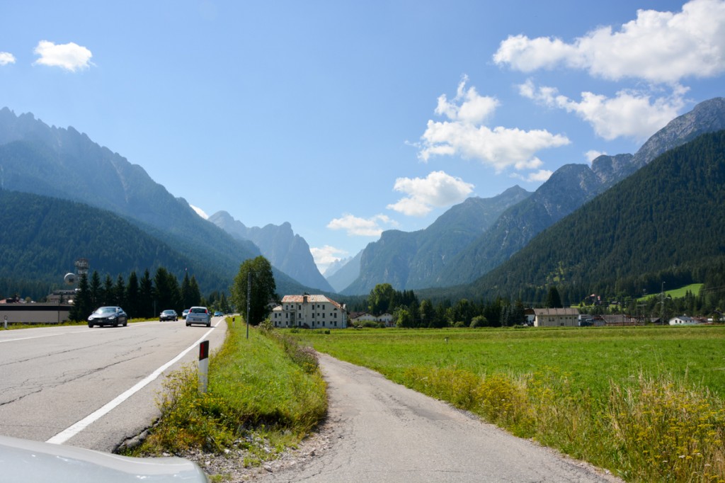 pictures-of-italy-we-took-a-stunning-drive-through-the-dolomites-up-to